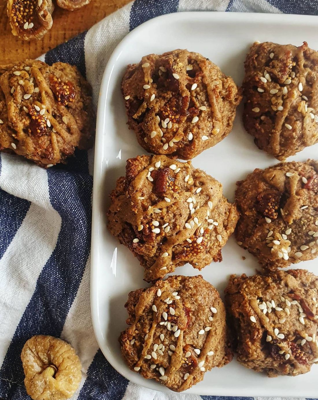 Banana, Fig & Tahini Bites with Sesame Seeds